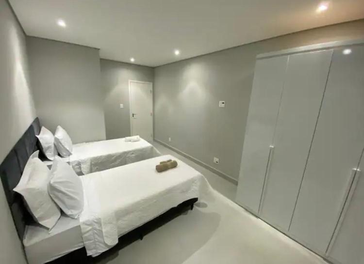 Apartamento Moderno Em Copacabana Lägenhet Rio de Janeiro Exteriör bild